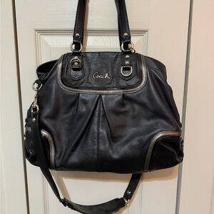 Coach Black Leather Shoulder Bag